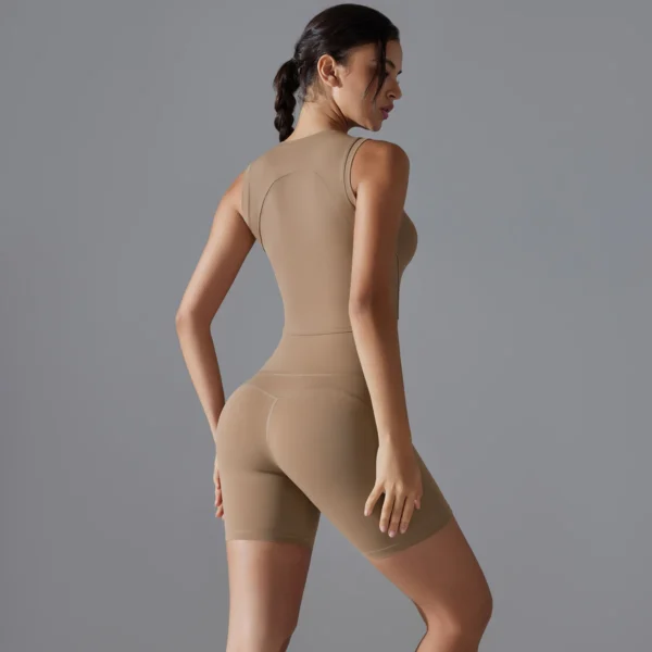 Asymmetric Performance System | Two-Piece Yoga & Training Coordination Suite - Image 4